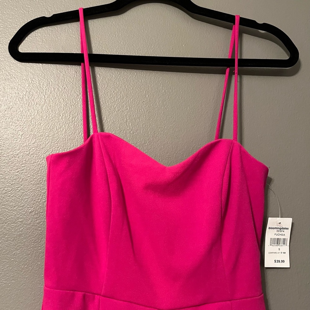 NWT BeBe Sz Small Hot Pink Exposed Leg Jumpsuit! - Picture 2 of 12